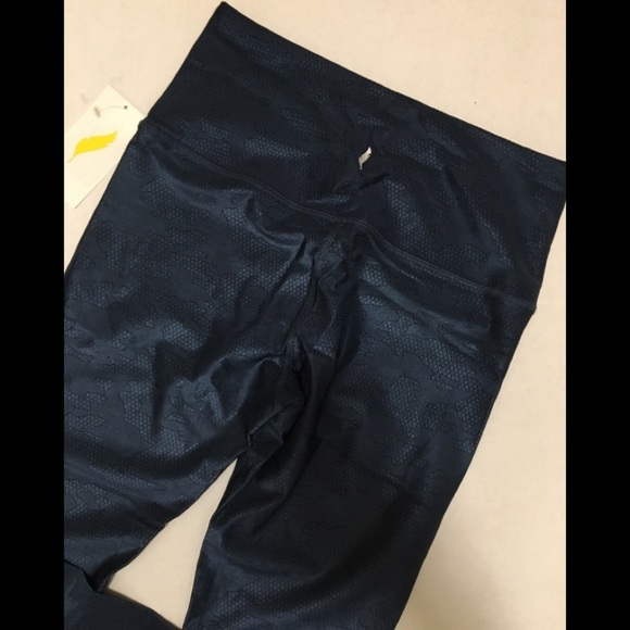 NWT Pheel Beyond Legging L - Picture 9 of 11